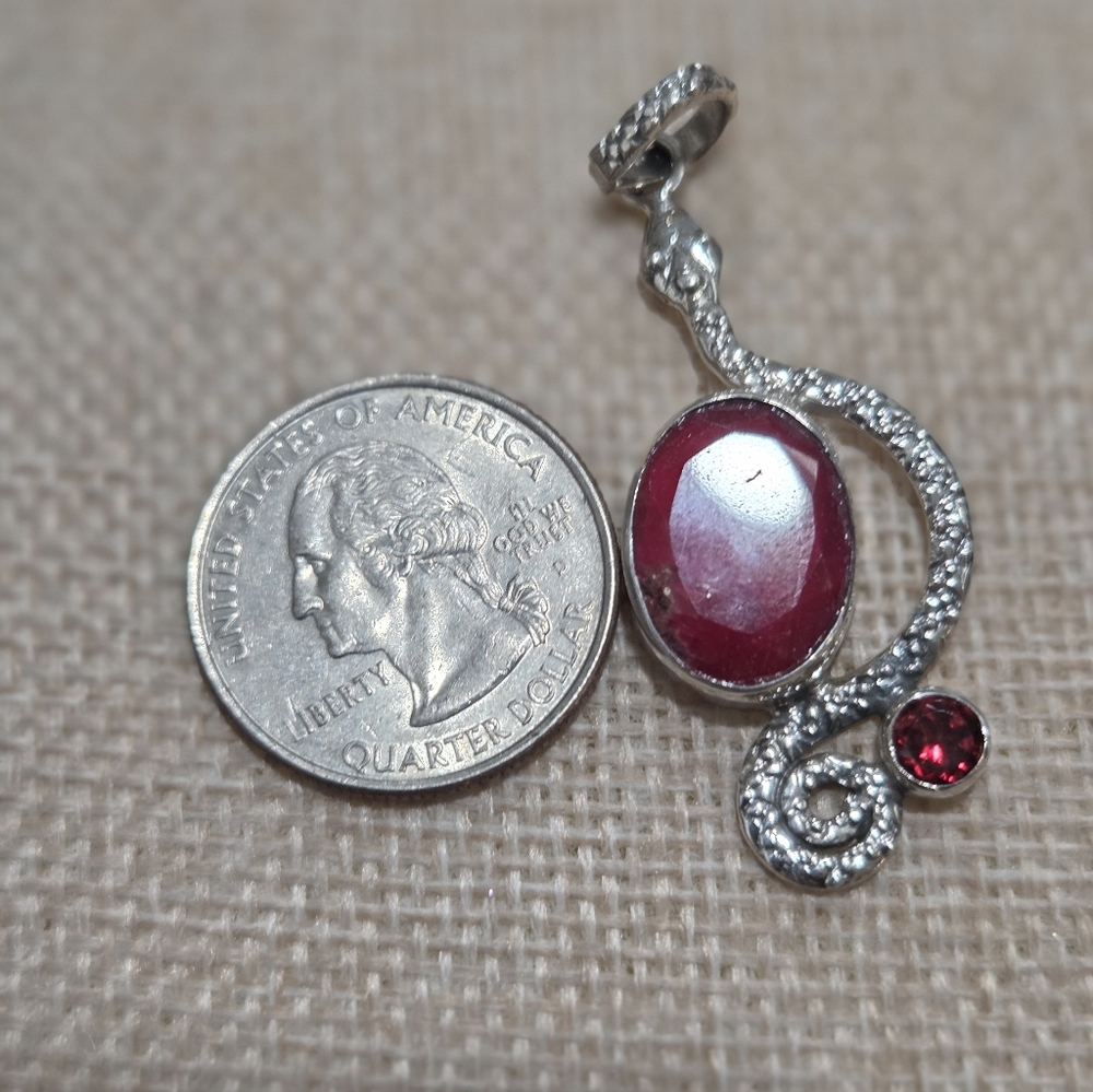 Elegant Silver And Red Ruby Gemstone Pendant - image 3